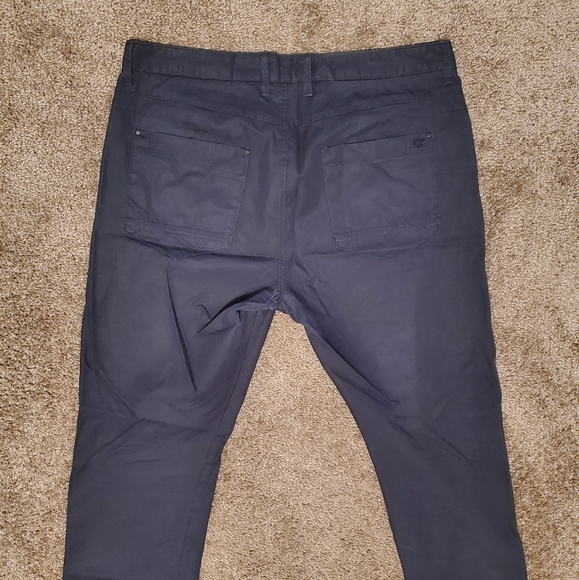 Calvin Klein Body Fit Pants - Picture 3 of 4